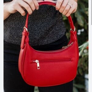 The Pulse Boutique Having The Best Time Shoulder Bag In Red